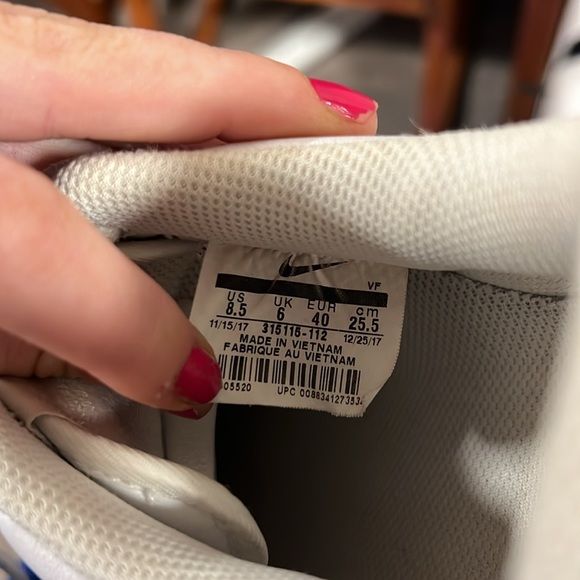 Nike AF1 - Picture 2 of 6